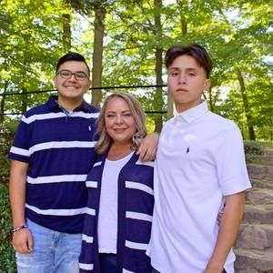 Meet your Posher, Jeannette